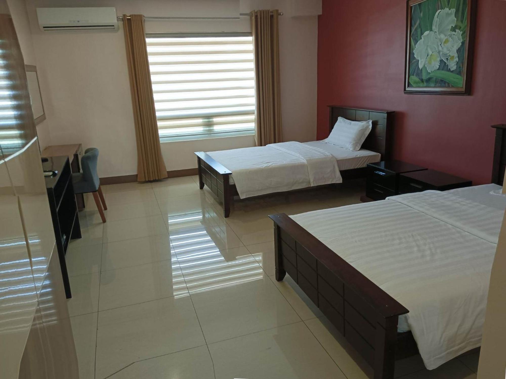 Ybc Grand Hotel Olongapo Exterior photo