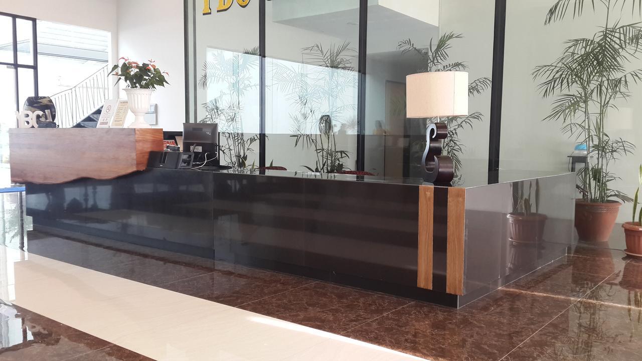 Ybc Grand Hotel Olongapo Exterior photo
